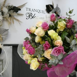 Roses x Lisianthus Bouquet