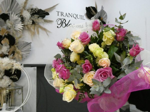 Roses x Lisianthus Bouquet